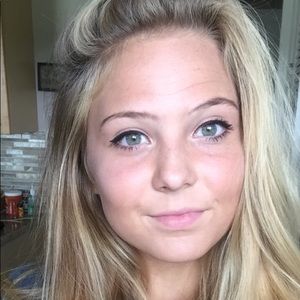 Meet your Posher, Adele